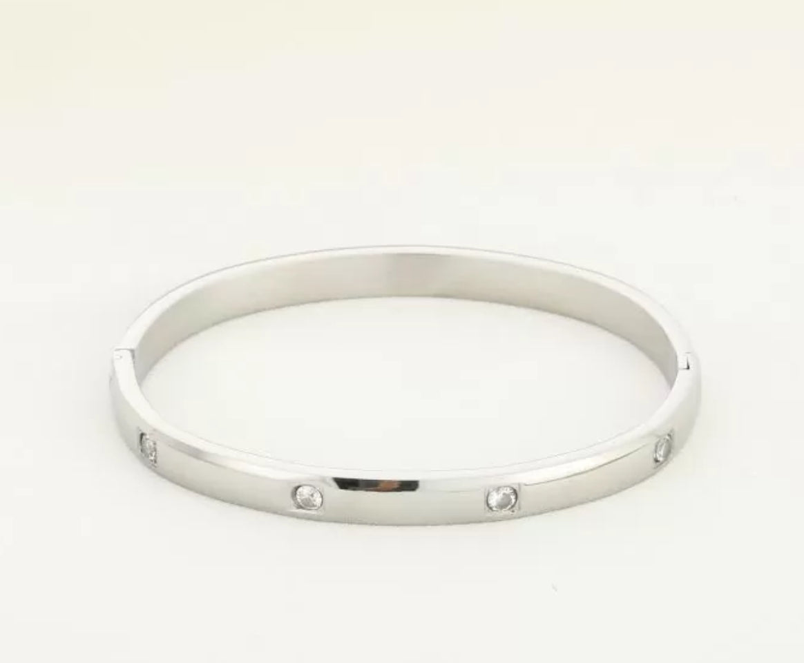 Bangle diamond silver